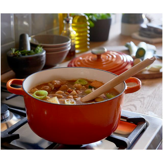 Casserole dish sainsburys hotsell