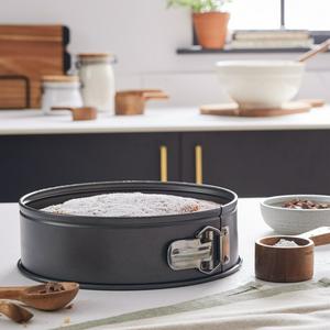 Habitat 23cm Non Stick Round Spring Form Cake Tin - gallery image 2
