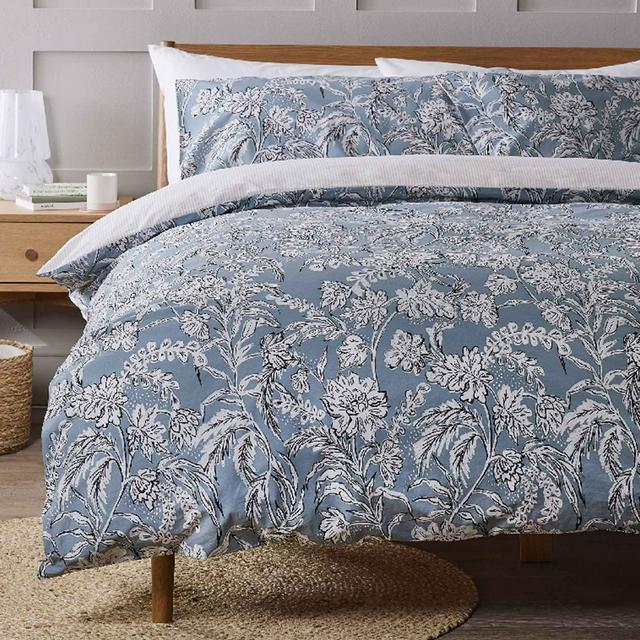 Home Classic Country Acorn Floral Bedding Set
