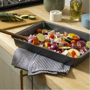 Habitat 34Cm Medium Gauge Medium Stacking Roaster - gallery image 2