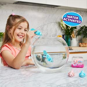 Zuru Pets Alive Swimming Axolotls - gallery image 4