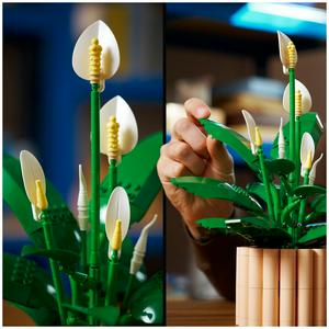 LEGO Botanicals Peace Lily Flower Decor Set 11504 - gallery image 4