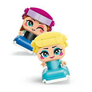 LEGO Disney Frozen Mini Anna & Elsa Figures 43284 - gallery image 3