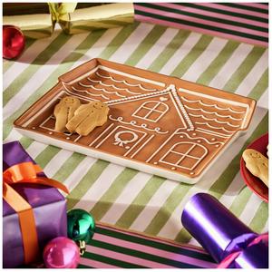 Sainsbury's Home Novelty Gingerbread House Shaped Plate - gallery image 4