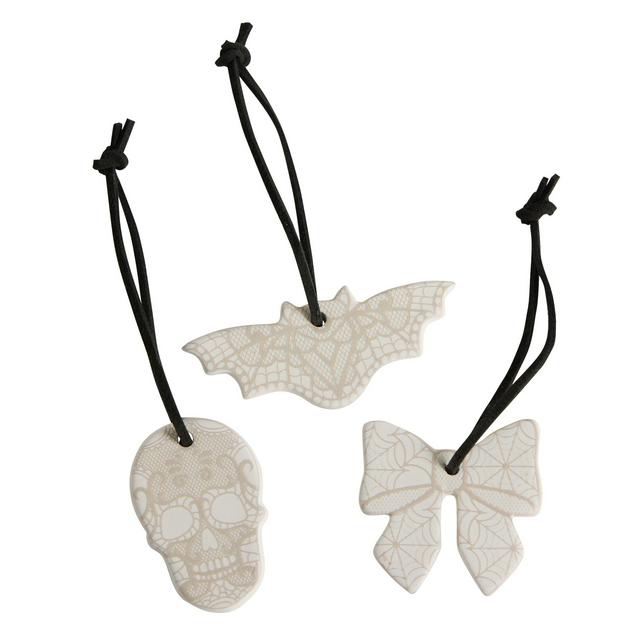 Sainsbury's Home Lace Ceramic Decorations Assortment - gallery image 1