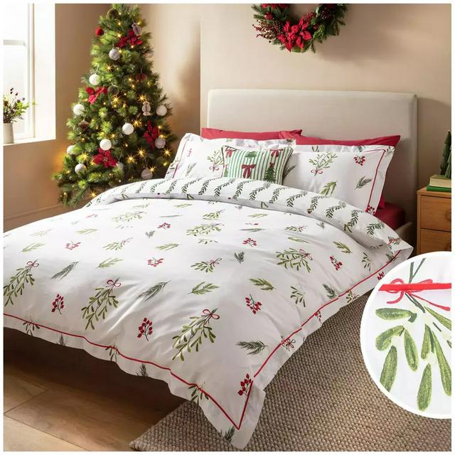 Sainsbury's Home Christmas Mistletoe Bedding Set - White - gallery image 1