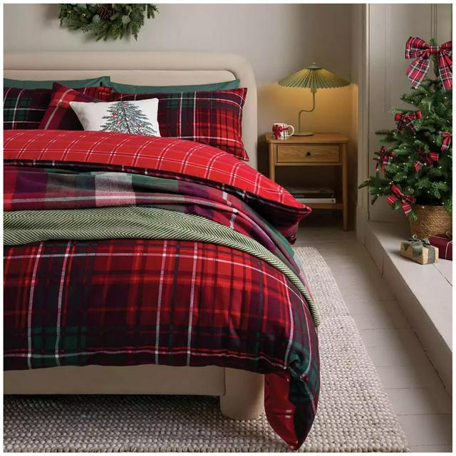 Sainsbury's Home Brushed Cotton Check Bedding Set - Red & Green - gallery image 1