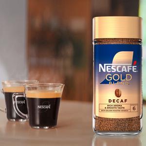 Nescafe Gold Blend Decaf Instant Coffee 190g - gallery image 2