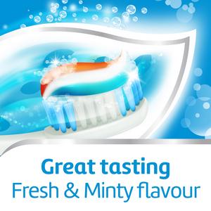Aquafresh Fresh & Minty Toothpaste 75ml - gallery image 4