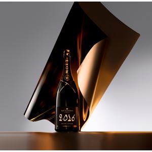Moët & Chandon Grand Vintage Champagne 75cl - gallery image 2