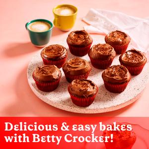 Betty Crocker Chocolate Fudge Icing 400g - gallery image 3