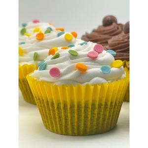 Emma's Country Cakes Medley Cupcakes x6 - gallery image 3