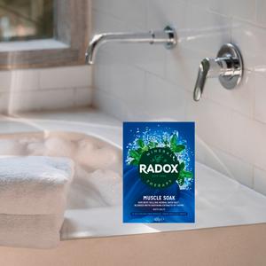 Radox Mineral Therapy Bath Salts Muscle Soak 400g - gallery image 2