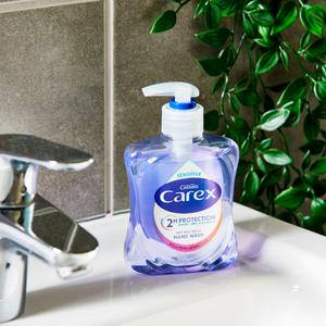Carex 250ml Sensitive Antibacterial Handwash - gallery image 2
