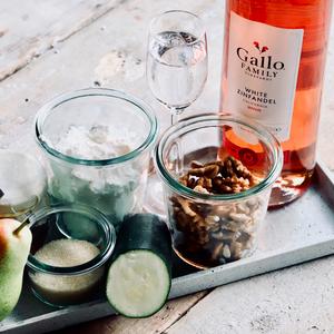 Gallo Family White Zinfandel Rosé Wine 75cl - gallery image 3