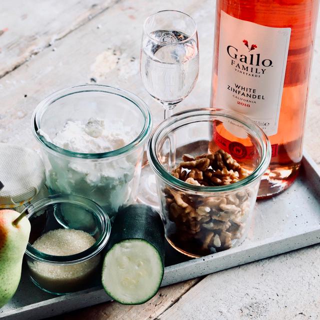 Gallo Family White Zinfandel Rosé Wine 75cl | Sainsbury's
