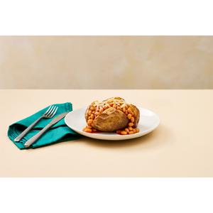 Heinz Baked Beans in a Rich Tomato Sauce 200g - gallery image 3