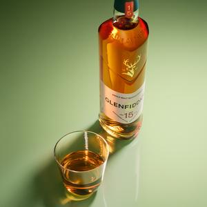 Glenfiddich 15 Year Old Single Malt Scotch Whisky 70cl - gallery image 2