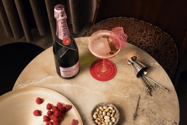 14760○MOET & CHANDON BRUT ROSE IMPERIAL モエ エ シャンドン