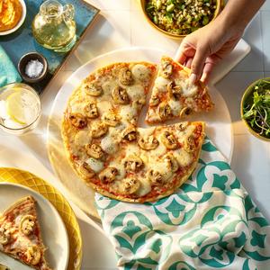 Dr. Oetker Ristorante Funghi Pizza 365g - gallery image 2