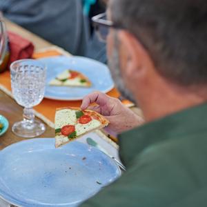Dr. Oetker Ristorante Mozzarella Pizza 335g - gallery image 5
