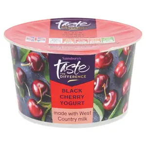 Sainsbury's West Country Black Cherry Yogurt, Taste the Difference 150g