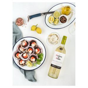 Casillero Del Diablo Sauvignon Blanc White Wine 75cl - gallery image 2