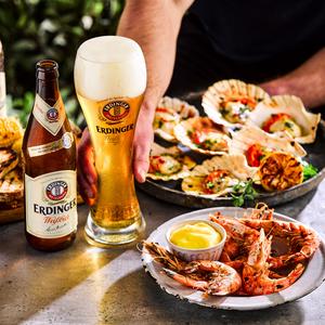 Erdinger Weissbier Wheat Beer Bottle 500ml - gallery image 2