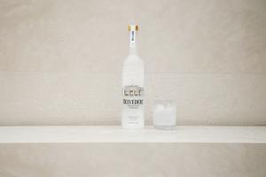 Belvedere Organic Ultra Premium Vodka 70cl - gallery image 2