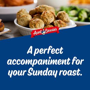 Aunt Bessie's Sage & Onion Stuffing Balls x10 260g - gallery image 3