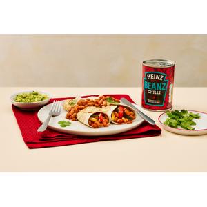 Heinz Baked Beans Fiery Chilli 390g - gallery image 2