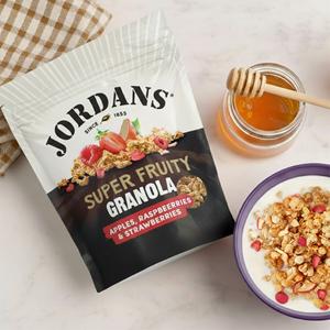 Jordans Super Fruity Granola Breakfast Cereal 500g - gallery image 4