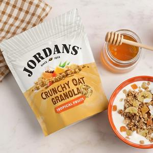 Jordans Crunchy Oat Granola Tropical Fruits Breakfast Cereal 750g - gallery image 4