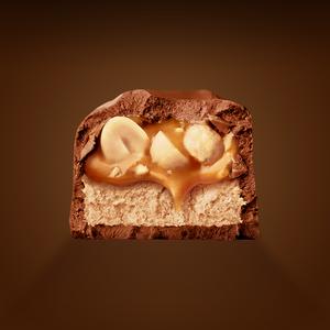 Snickers 4 x 40g Caramel, Nougat, Peanuts & Milk Multipack Chocolate Snack Bars - gallery image 2