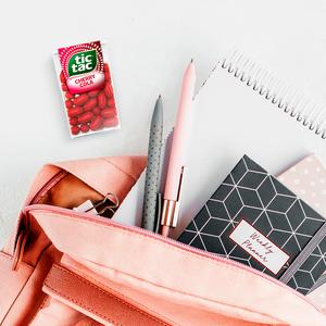 Tic Tac Mixers Cherry Cola Sweets x100 49g - gallery image 4