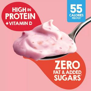 Light & Free Strawberry Greek Style 0% Added Sugar, Fat Free Yogurt 4x115g - gallery image 2