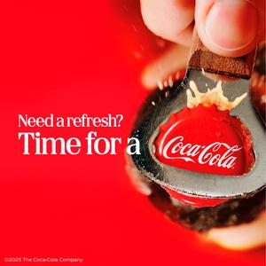 Coca-Cola 4 x 250ml Original Taste Soft Drink - gallery image 2
