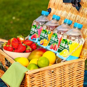 Volvic Touch of Fruit Sugar Free Summer Fruits Flavoured Water 1.5L - gallery image 3