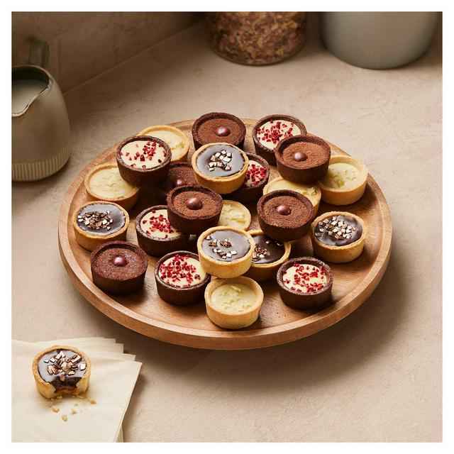 Sainsbury's 744g Mini Tart Selection, Taste the Difference (24 Pieces) - gallery image 1