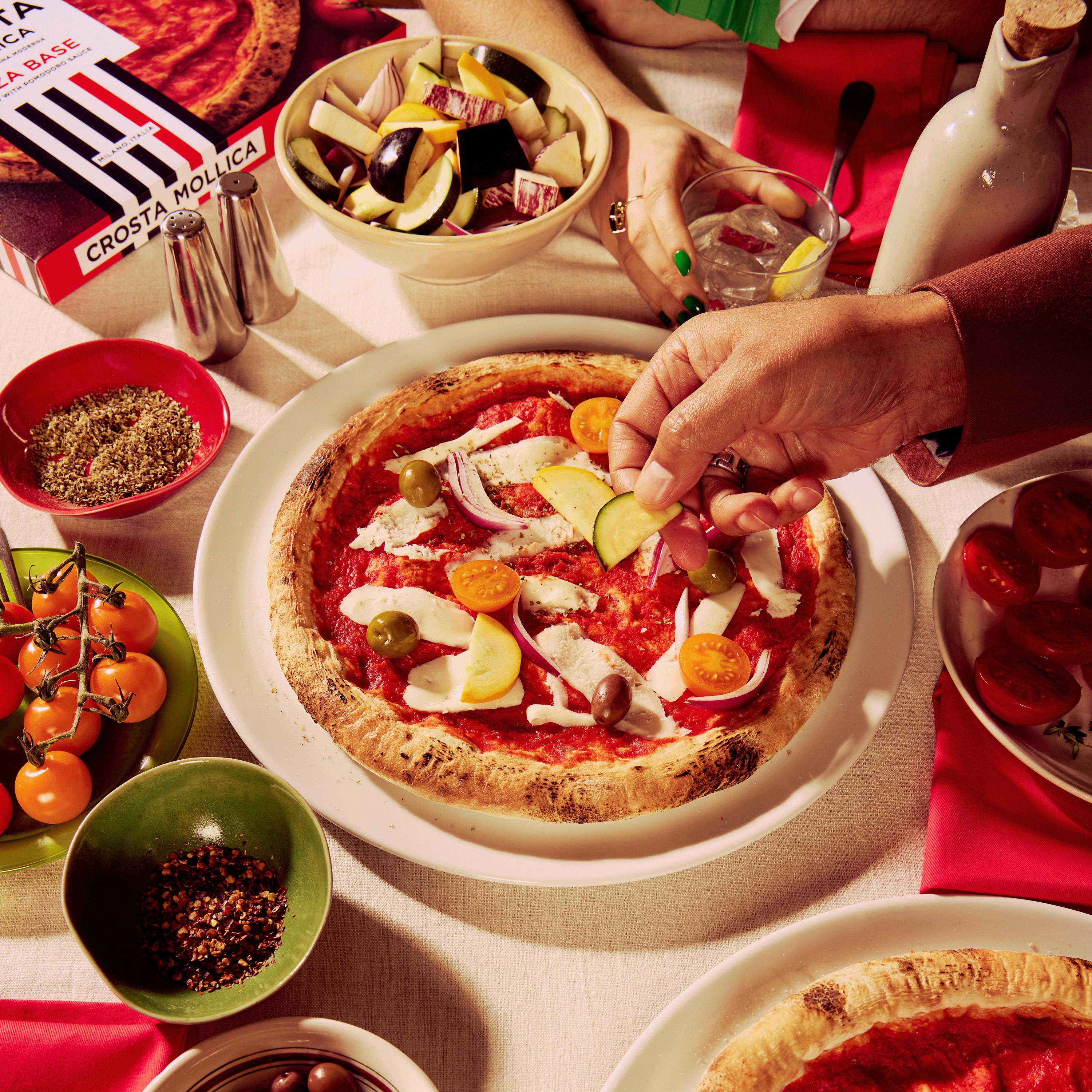 Crosta & Mollica Pizza Base With Tomato Sauce 270g