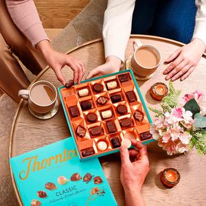 Thorntons Classic Assorted Chocolates Gift Box 449g - gallery image 4
