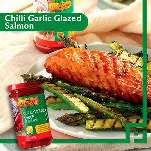 Lee Kum Kee Chilli Garlic Sauce 190g - gallery image 5