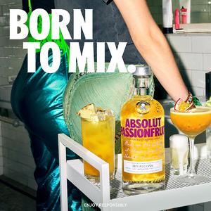 Absolut Passionfruit Flavored Vodka 70cl - gallery image 3