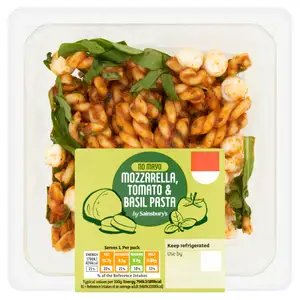 Sainsbury's On the Go Mozzarella, Tomato & Basil Pasta Salad 225g