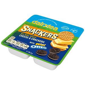 Dairylea Snackers Cheese & Crackers with Mini Oreo 56.5 g - gallery image 3