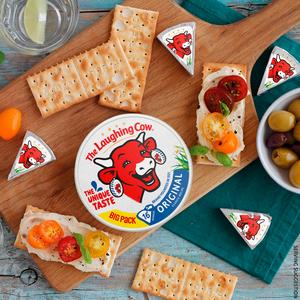 The Laughing Cow Original Cheese Spread Triangles x16 240g - gallery image 5