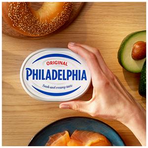 Philadelphia 280g Original Soft Cream Cheese Family Pack - gallery image 2