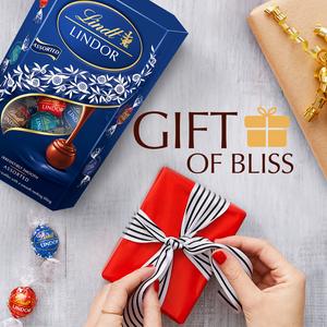 Lindt Lindor Blue Assorted Milk Chocolate Truffles Box 337g - gallery image 4