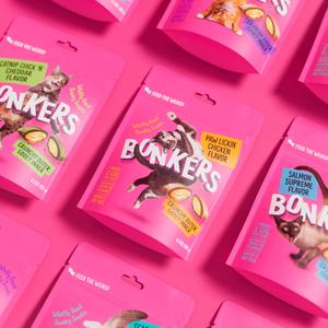 Bonkers Paw Lickin Chicken Flavour Cat Treats 180g - gallery image 3
