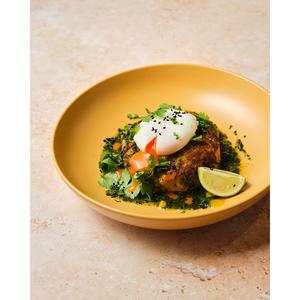 St. Ewe Mixed Weight Rich Yolk Eggs x6 288g - gallery image 6